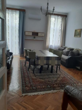 Apartament Oradea ultracentral Republicii 47
